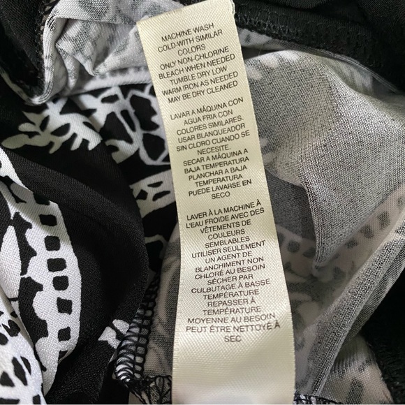 White House Black Market Kimono-style Top | M - Picture 8 of 9